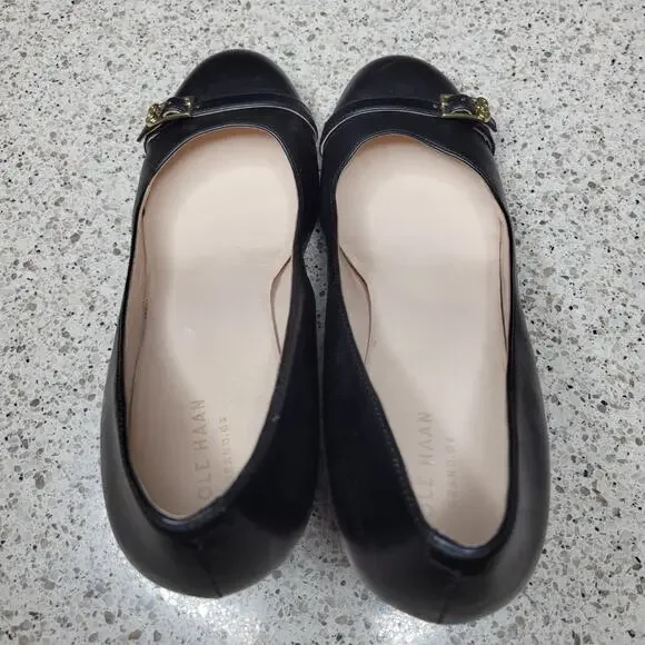 Cole Haan Grand OS Black Leather Closed Round Toe Gold Buckle Wedge Heel✨️9B - Picture 10 of 15